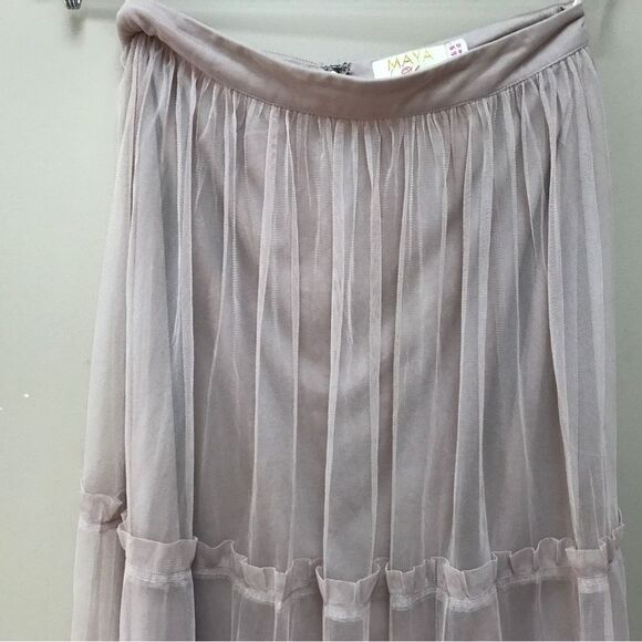 Maya Bluch Colored Flowing Tulle Skirt (8) - Picture 5 of 15
